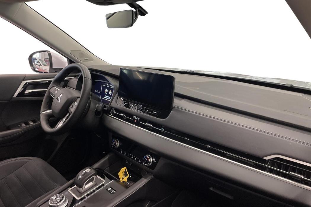 Mitsubishi Outlander 2026