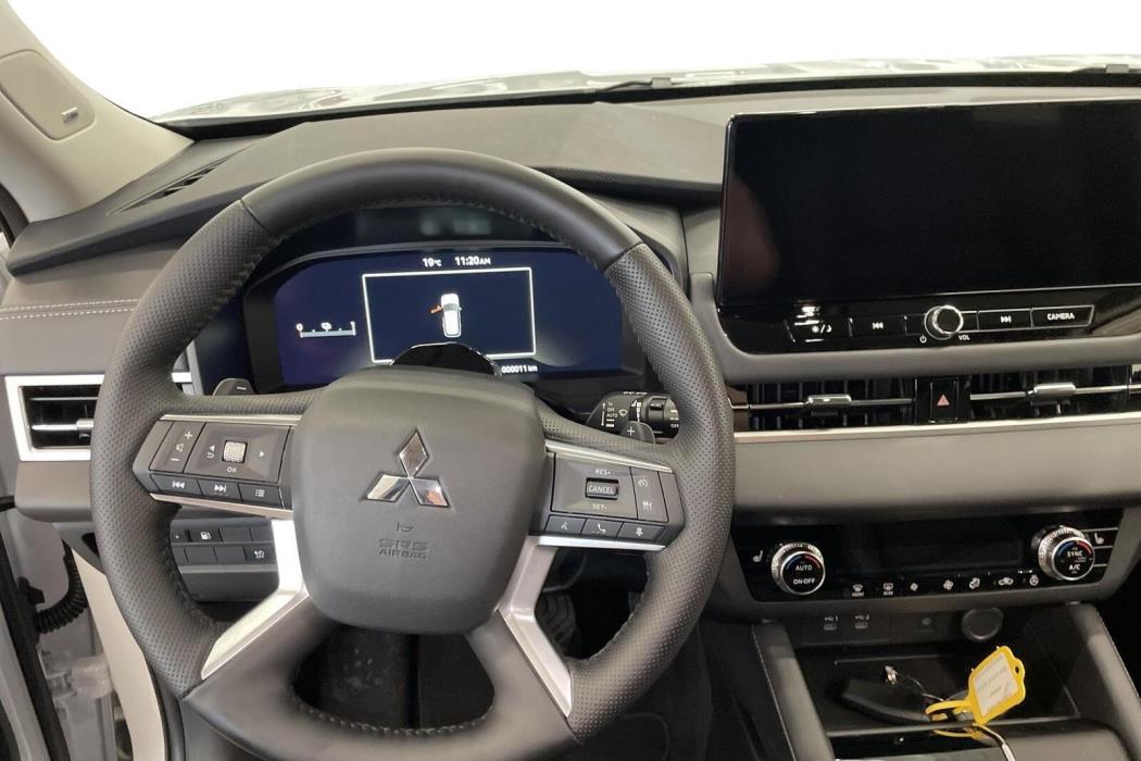 Mitsubishi Outlander 2026