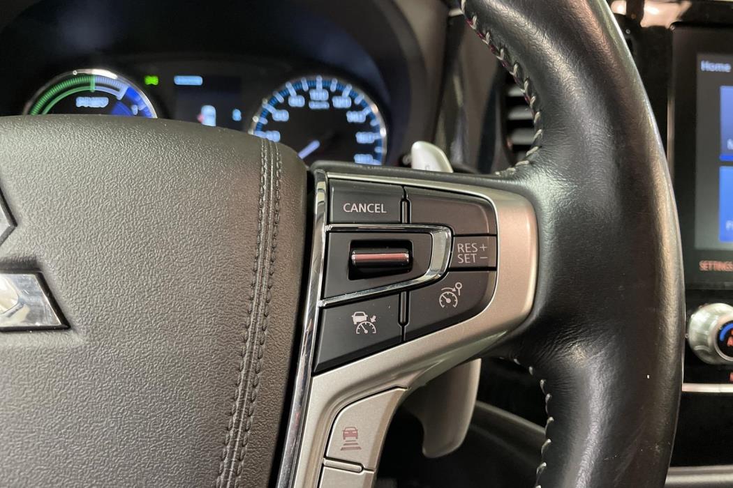 Mitsubishi Outlander PHEV 2021