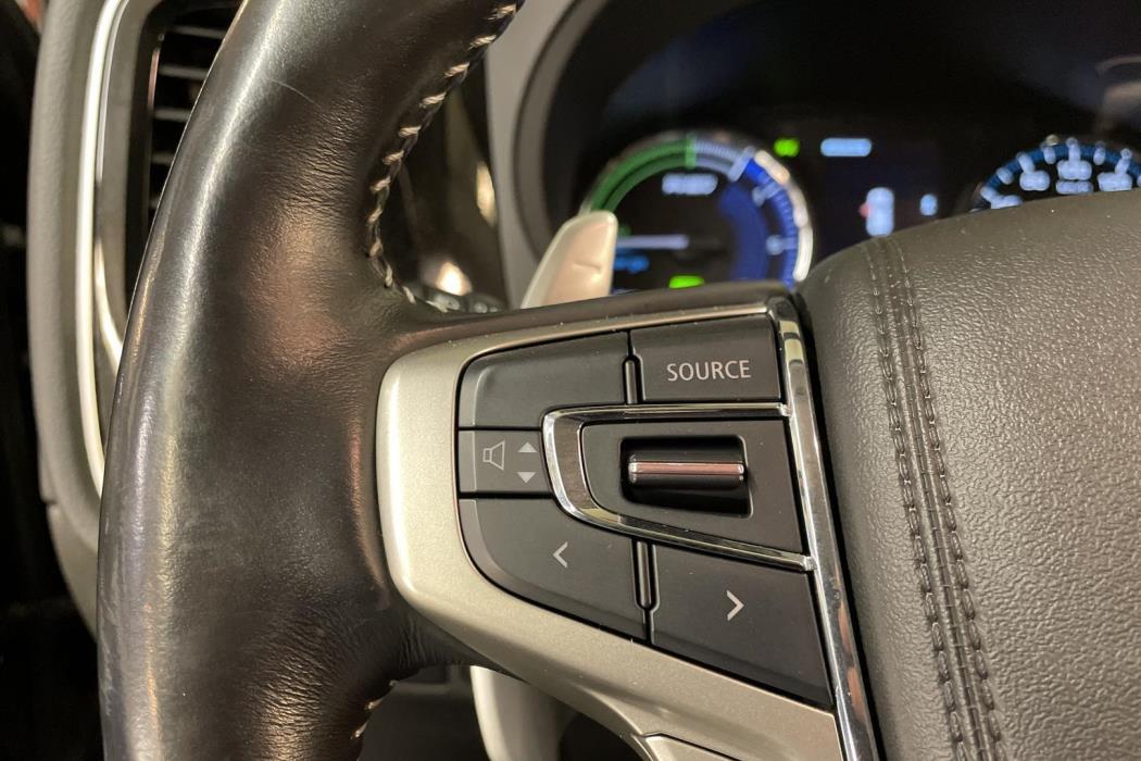 Mitsubishi Outlander PHEV 2021