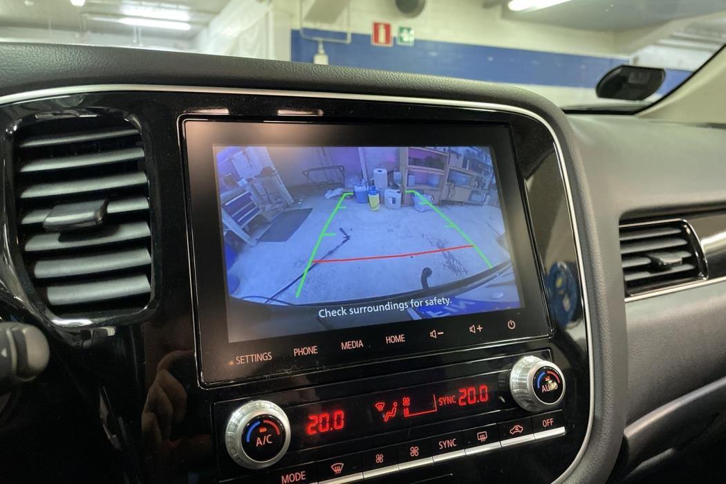 Mitsubishi Outlander PHEV 2021