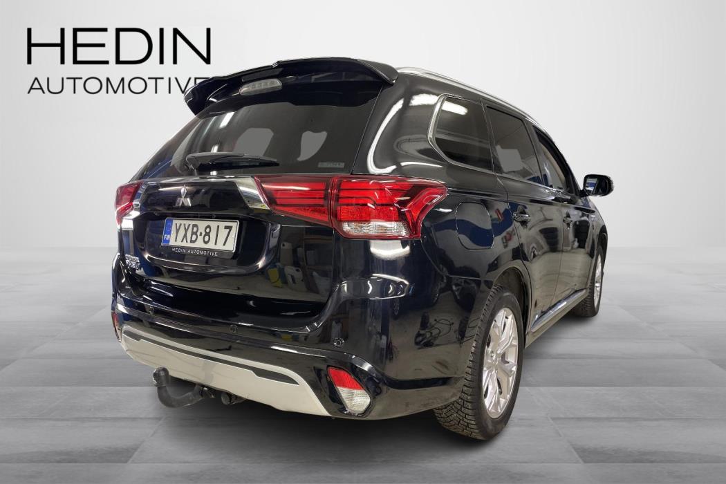 Mitsubishi Outlander PHEV 2021