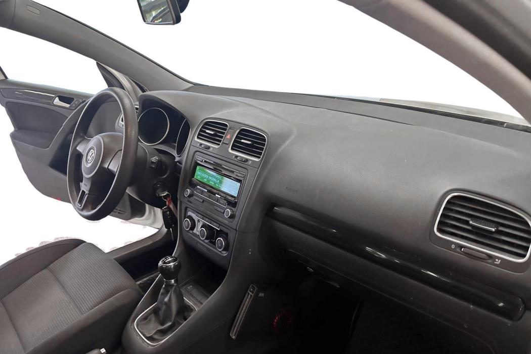 VOLKSWAGEN GOLF 2012