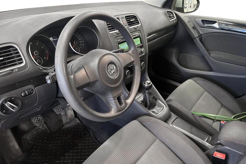 VOLKSWAGEN GOLF 2012