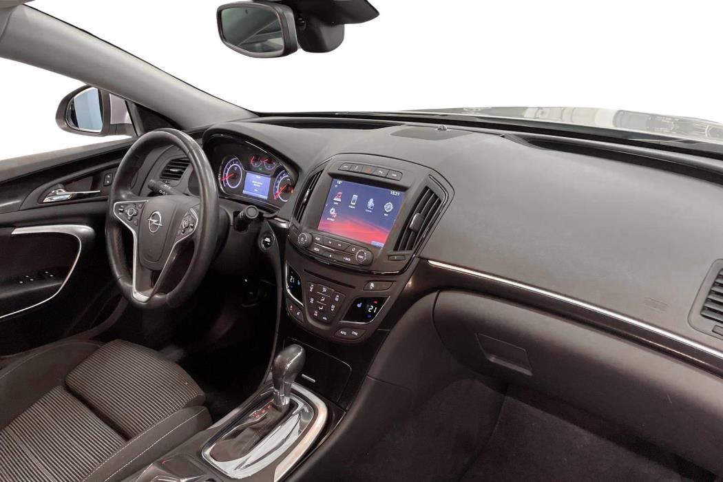 OPEL INSIGNIA 2015