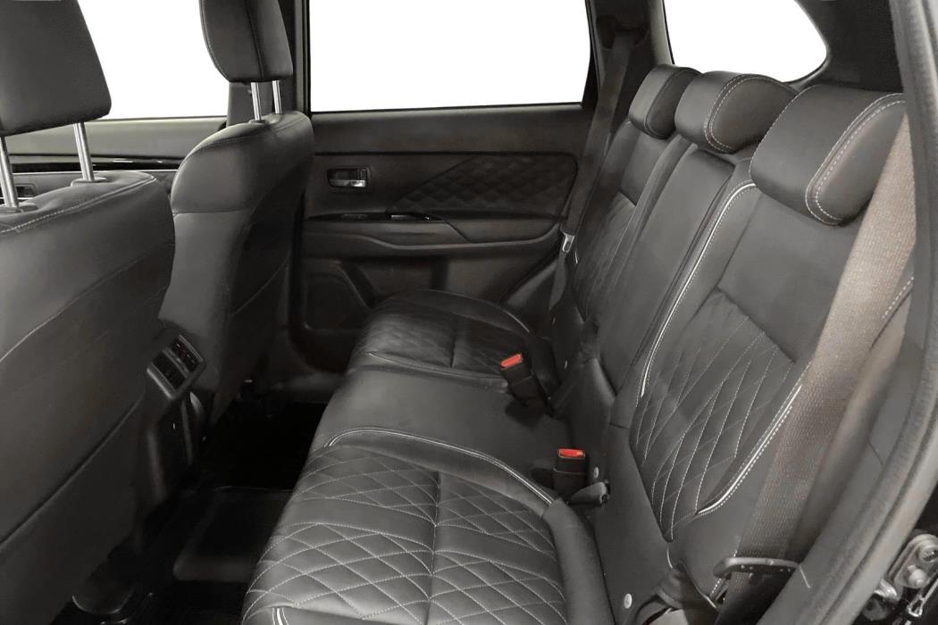 Mitsubishi Outlander PHEV 2019