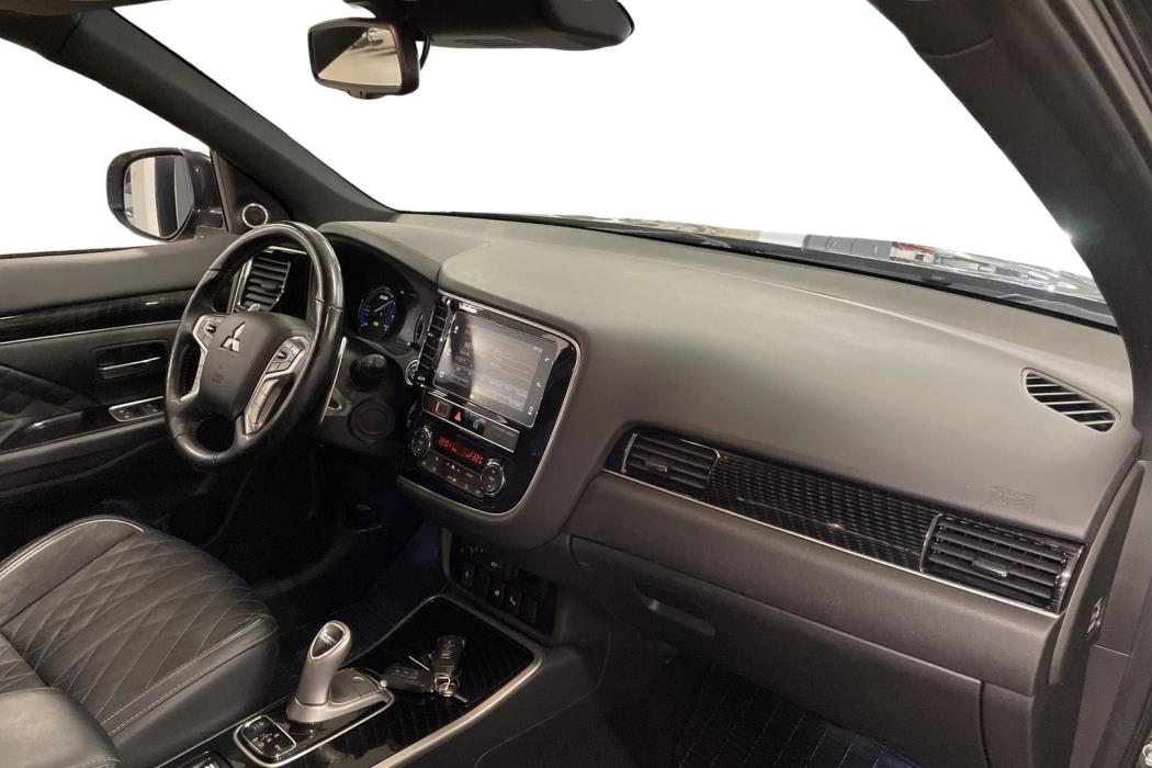 Mitsubishi Outlander PHEV 2019