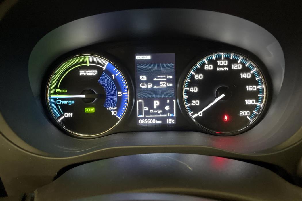 Mitsubishi Outlander PHEV 2019