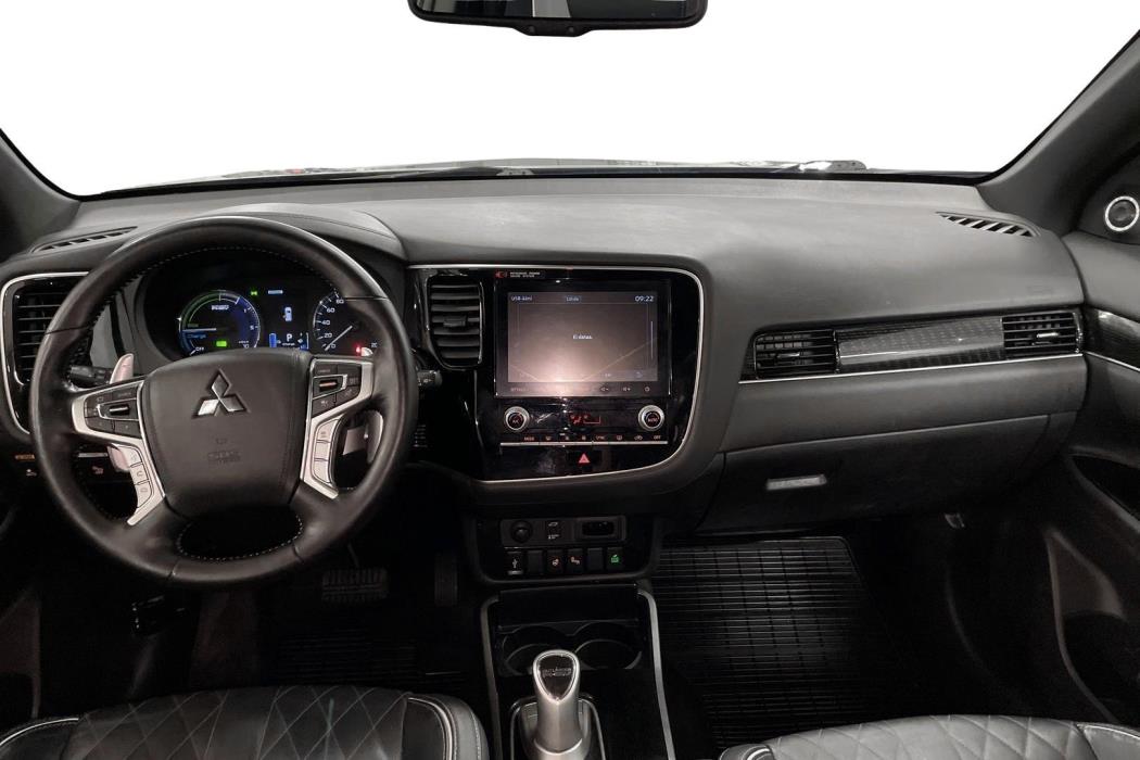 Mitsubishi Outlander PHEV 2020