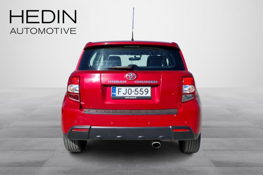 TOYOTA URBAN CRUISER 2010