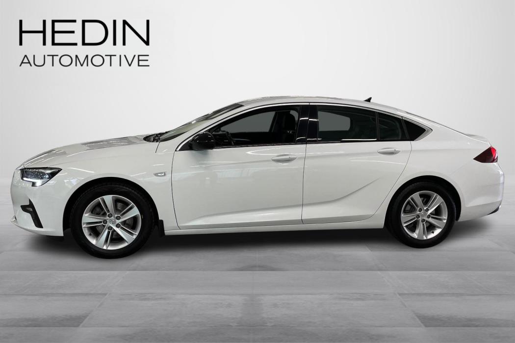 OPEL INSIGNIA 2022