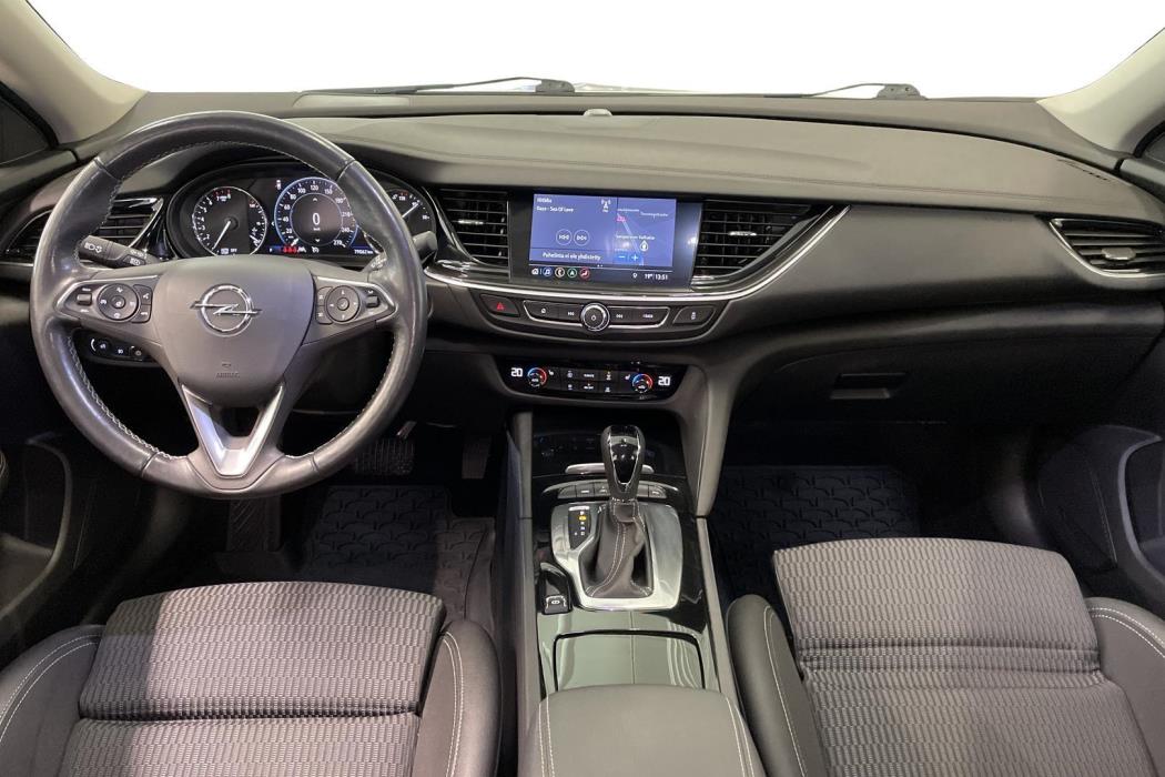 OPEL INSIGNIA 2022