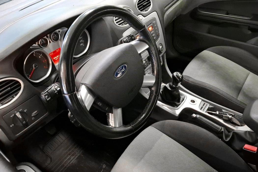 FORD FOCUS 2011