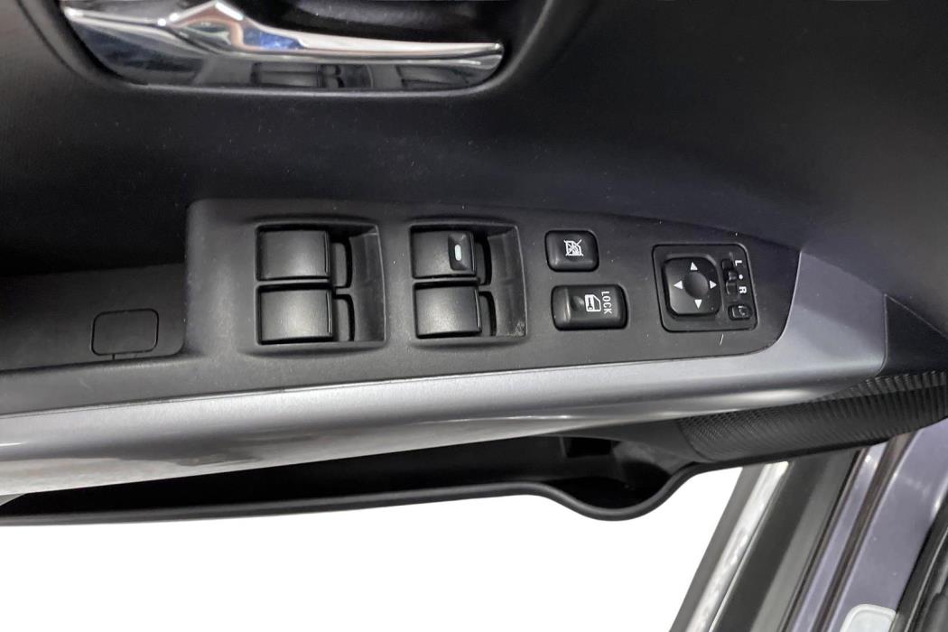 MITSUBISHI OUTLANDER 2011