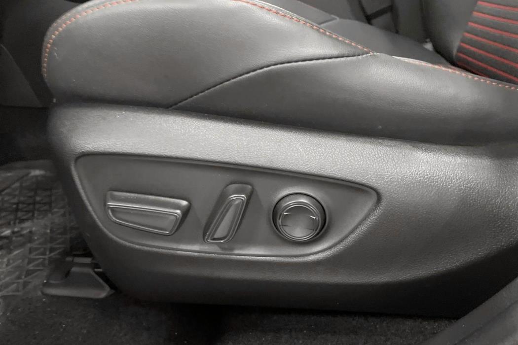 TOYOTA RAV4 Plug-in 2025