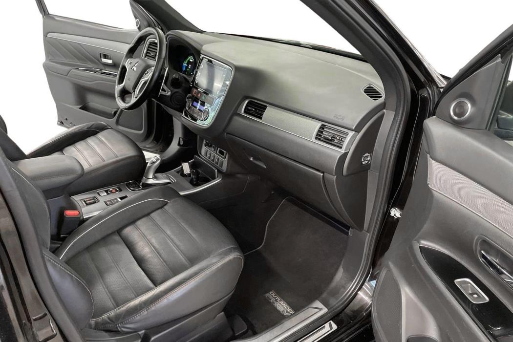 Mitsubishi Outlander PHEV 2018