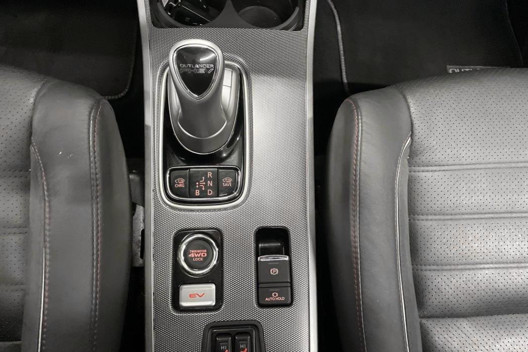 Mitsubishi Outlander PHEV 2018