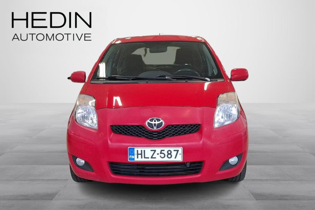 TOYOTA YARIS 2010