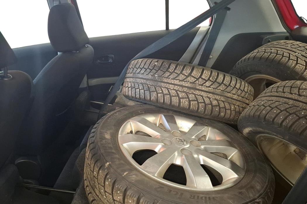 TOYOTA YARIS 2010