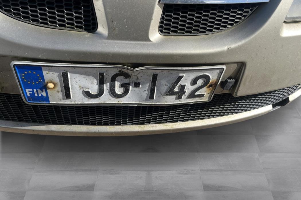 NISSAN ALMERA 2004