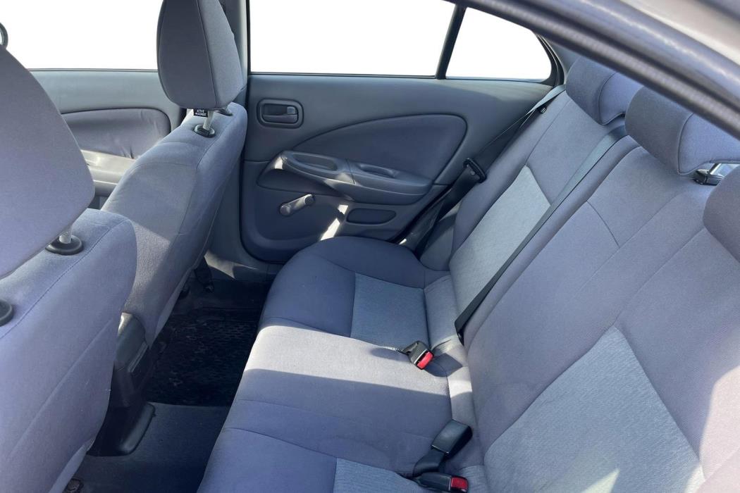 NISSAN ALMERA 2004
