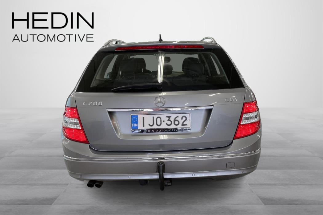 MERCEDES-BENZ C 2011