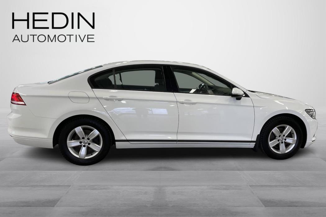VOLKSWAGEN PASSAT 2018