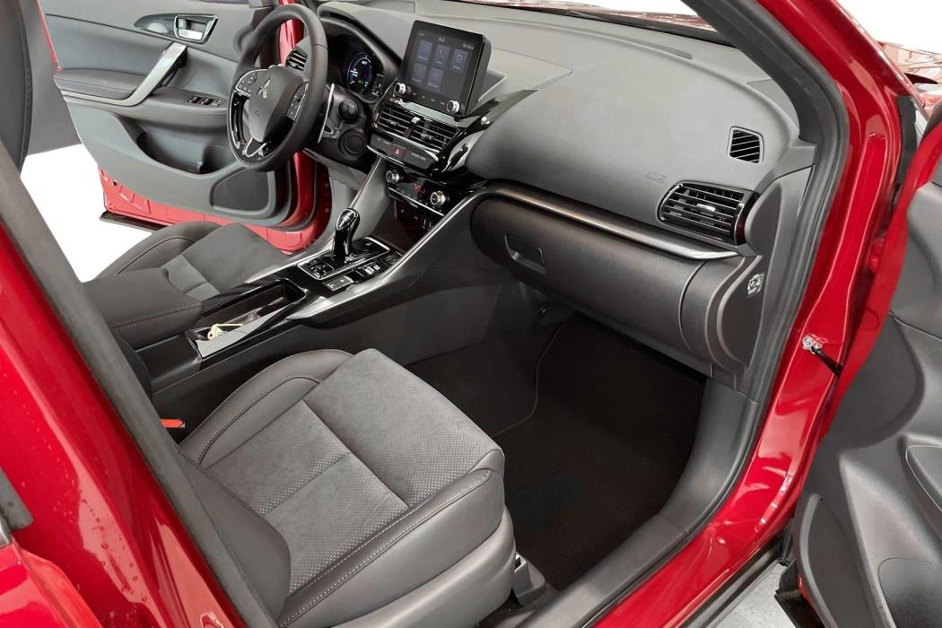 MITSUBISHI Eclipse Cross 2025