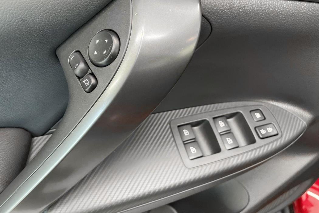 MITSUBISHI Eclipse Cross 2025