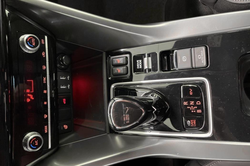 MITSUBISHI Eclipse Cross 2025