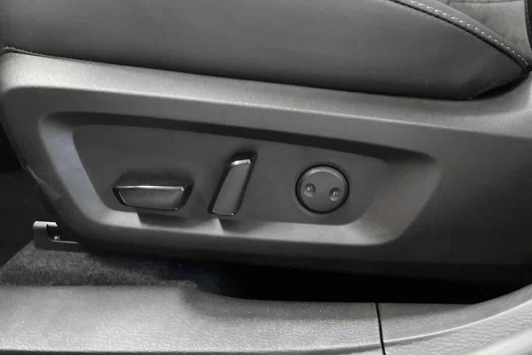 MITSUBISHI OUTLANDER 2025