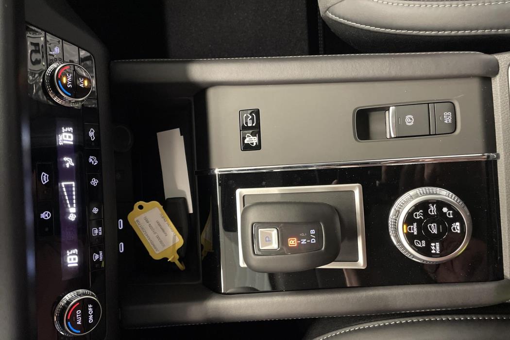 MITSUBISHI OUTLANDER 2025