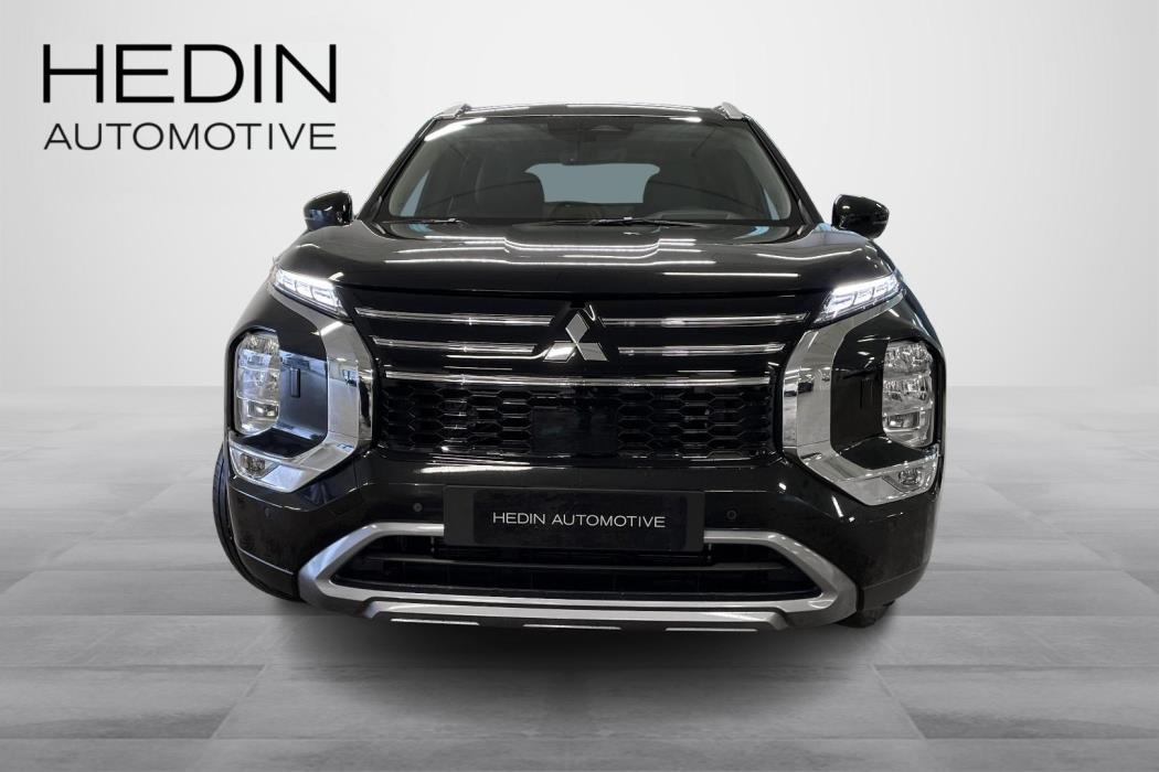 MITSUBISHI OUTLANDER 2025