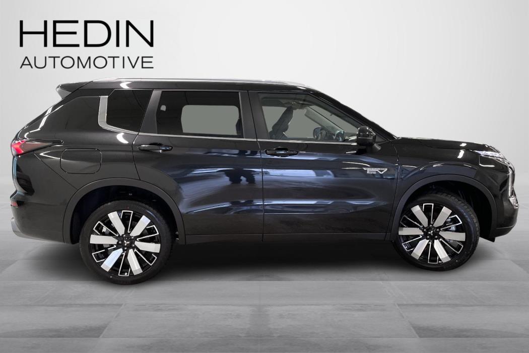 MITSUBISHI OUTLANDER 2025