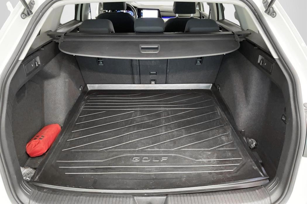 Volkswagen Golf 2021