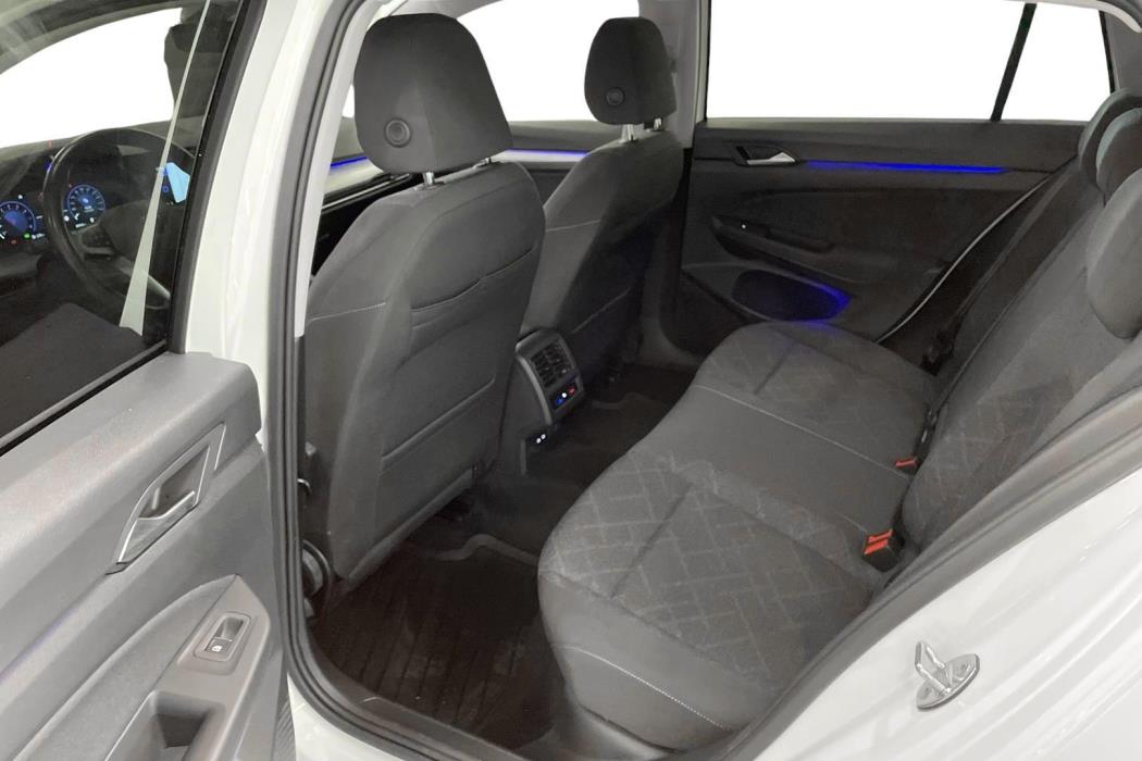 Volkswagen Golf 2021