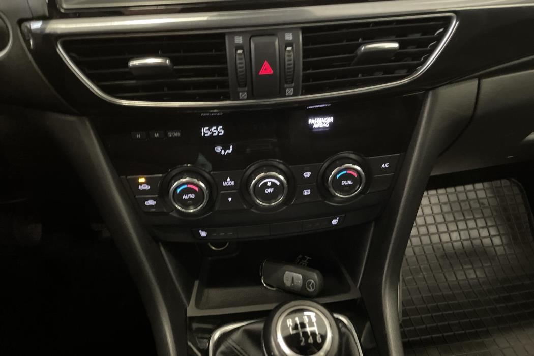 MAZDA Mazda6 2015
