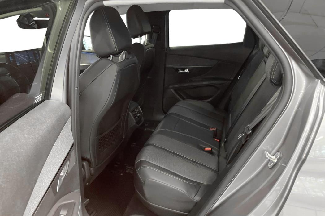 PEUGEOT 3008 2021