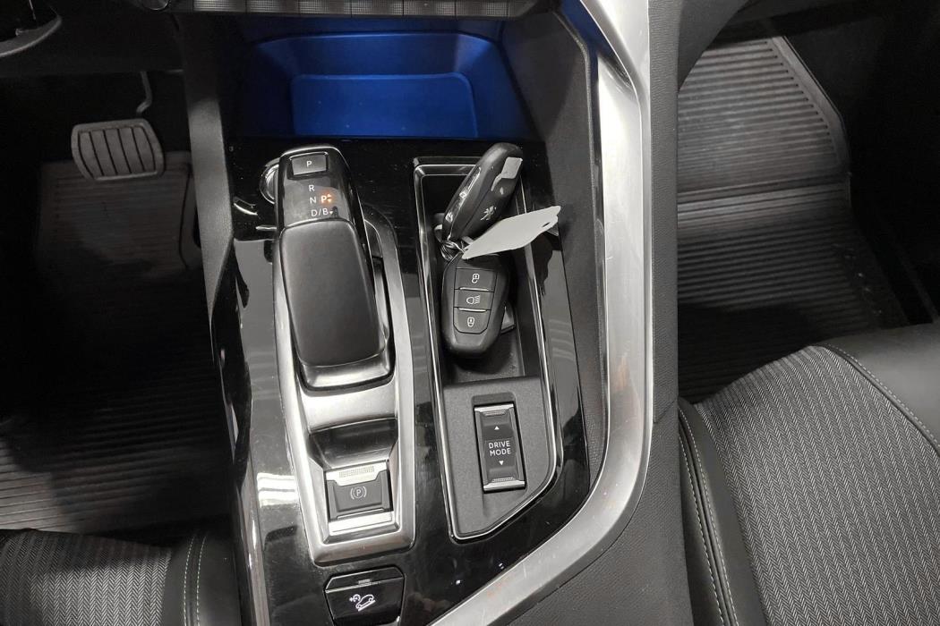 PEUGEOT 3008 2021