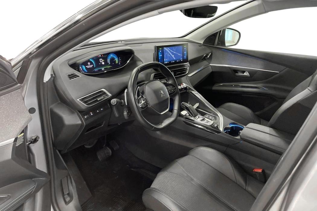 PEUGEOT 3008 2021