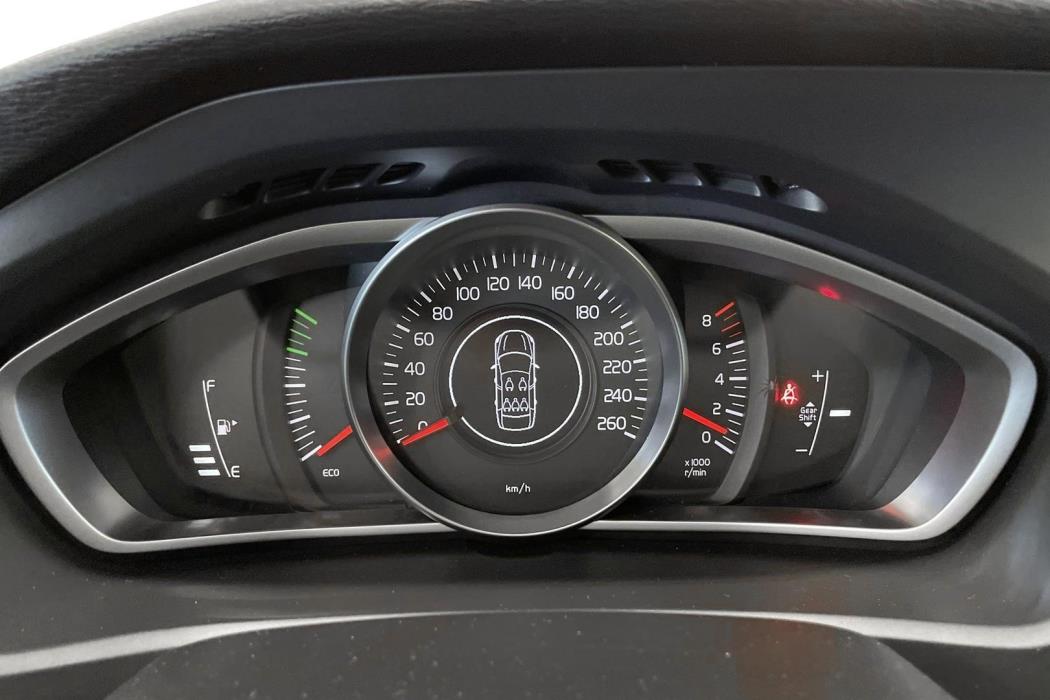 Volvo V40 2015