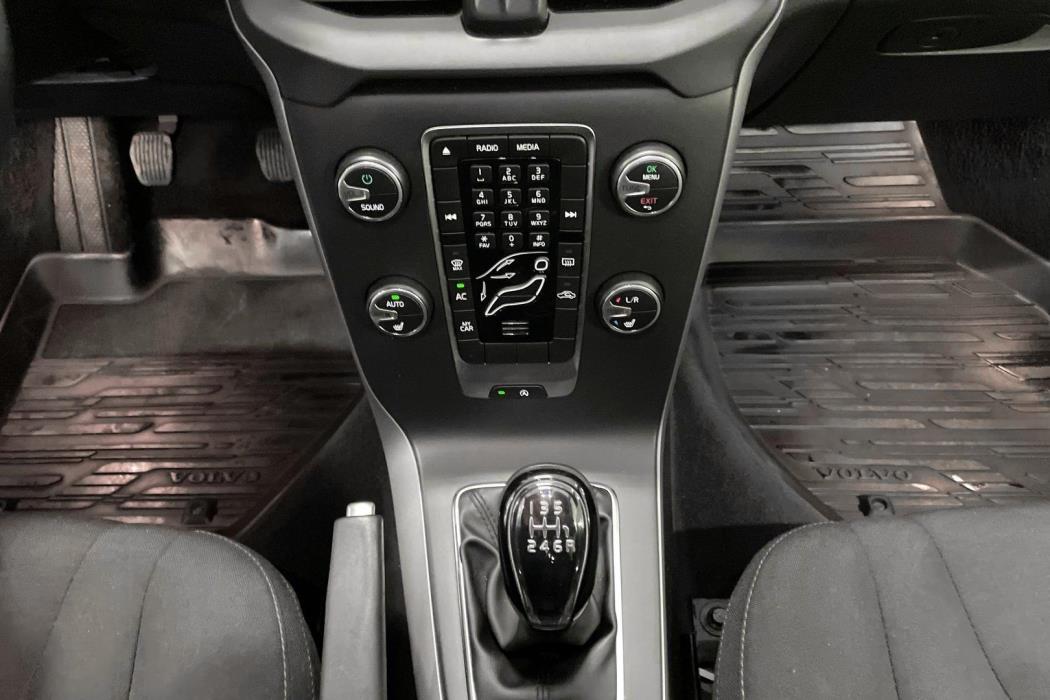 Volvo V40 2015