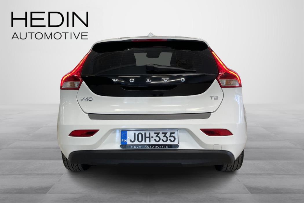 Volvo V40 2015