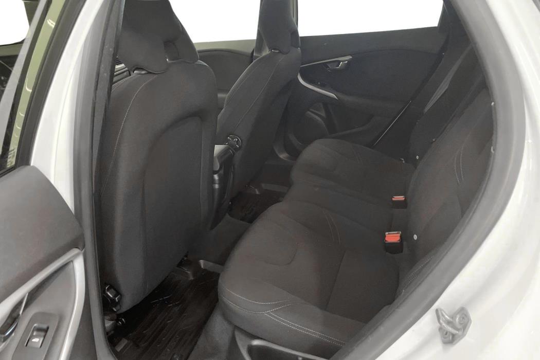 Volvo V40 2015