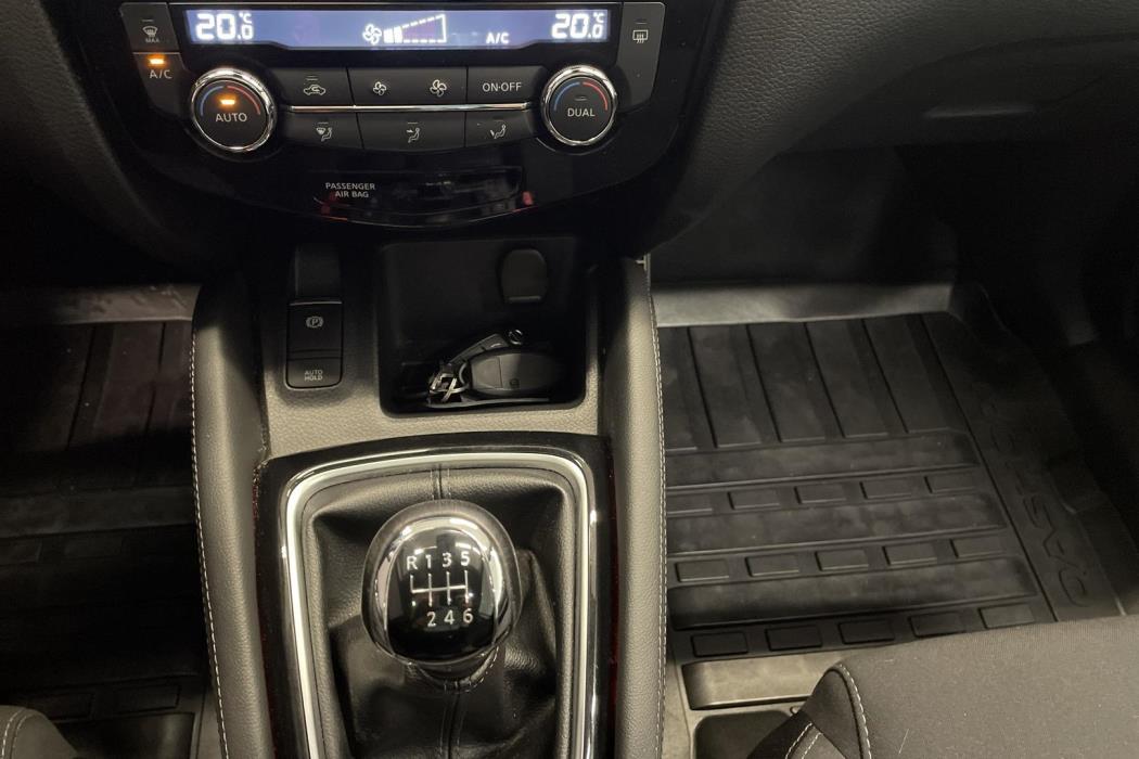 NISSAN Qashqai 2019