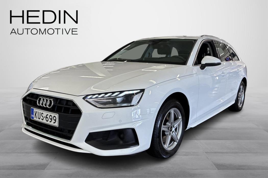 AUDI A4 2022