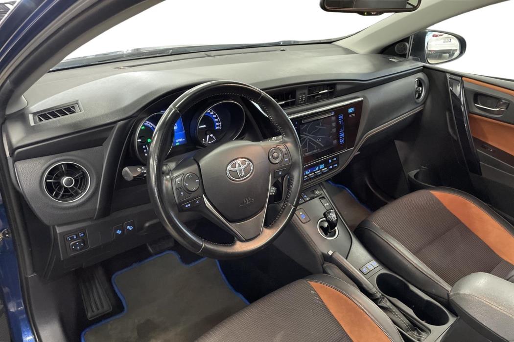 Toyota Auris 2016
