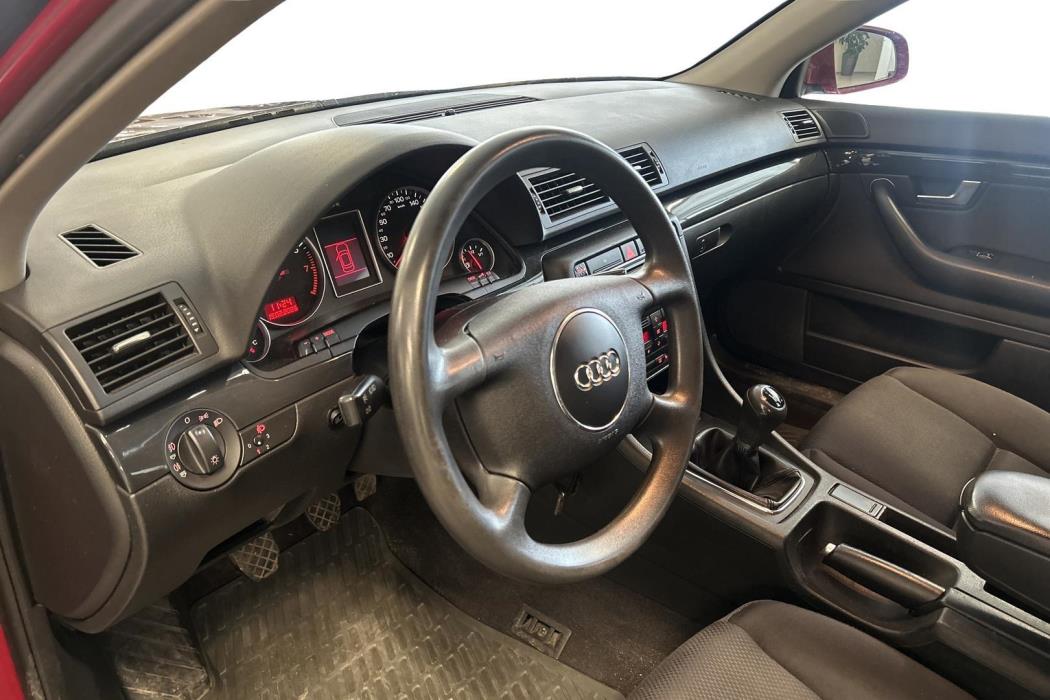 AUDI A4 2003