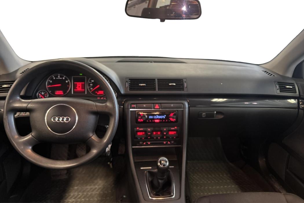 AUDI A4 2003