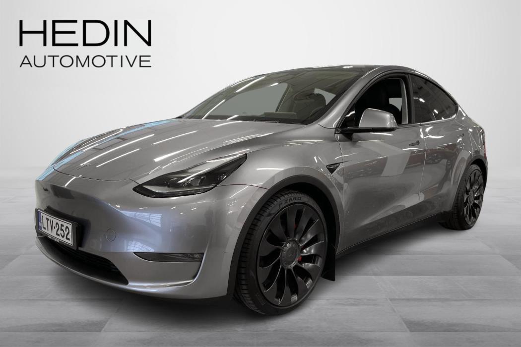 Tesla Model Y 2024